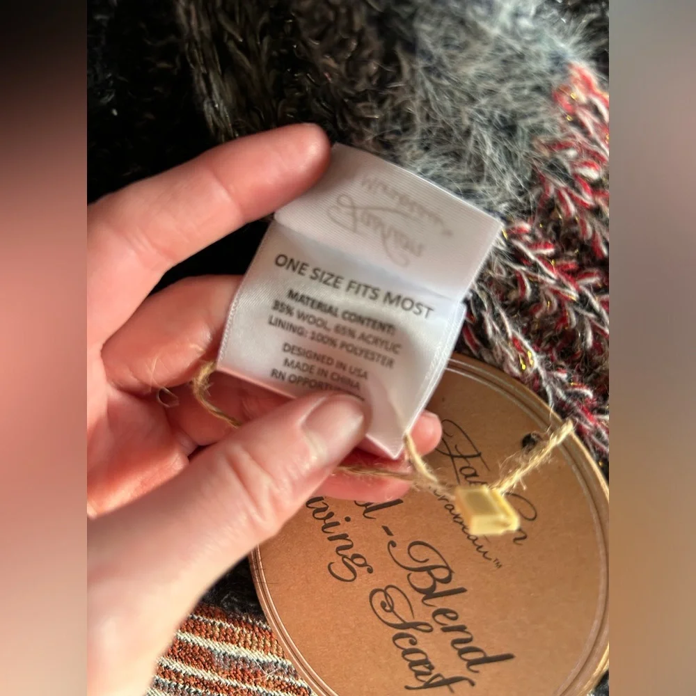 📦LAST CHANCE: DONATING📦Fashion by Mirabeau | Wool Blend Winter Scarf